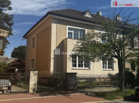Pronájem komerčního objektu, administrativní budova, 290 m² obrázek