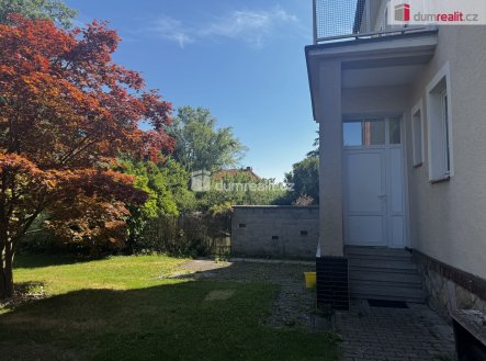 Pronájem komerčního objektu, jiný, 290 m²