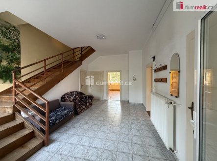 Pronájem komerčního objektu, jiný, 290 m²