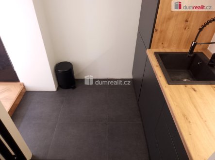 Pronájem bytu, 2+kk, 33 m²