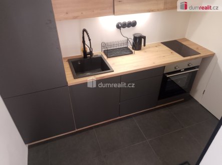 Pronájem bytu, 2+kk, 33 m² obrázek