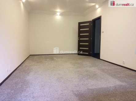 Pronájem bytu, 2+1, 48 m²