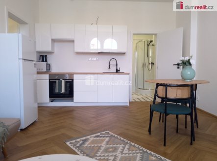 1 | Pronájem bytu, 2+kk, 40 m²