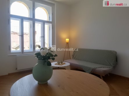 3 | Pronájem bytu, 2+kk, 40 m²