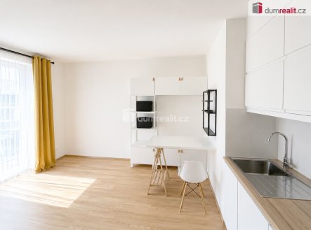 Pronájem bytu, 1+kk, 37 m²