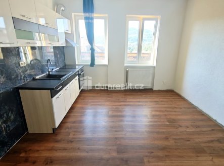 Pronájem bytu, 2+1, 70 m²
