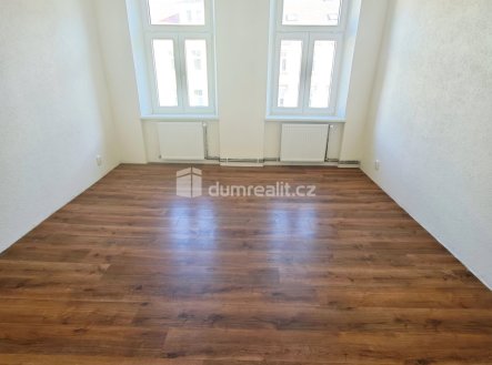 Pronájem bytu, 2+1, 70 m²