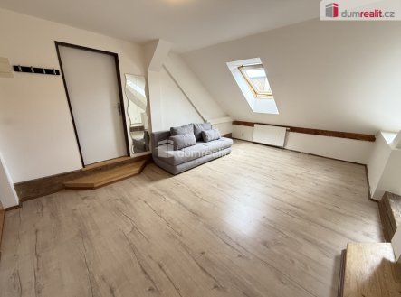 Pronájem bytu, 2+kk, 60 m²