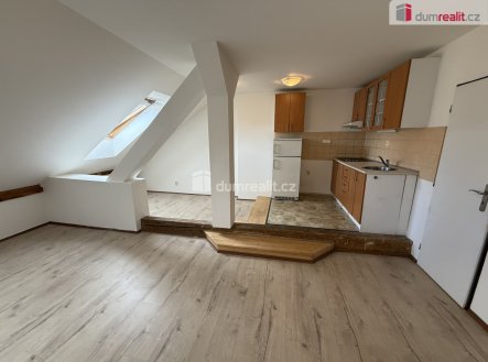 Pronájem bytu, 2+kk, 60 m²