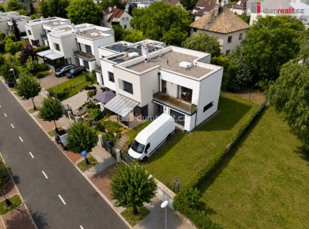 Pronájem domu/vily, 168 m²