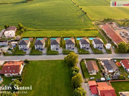 Prodej pozemku pro bydlení, 6 668 m²