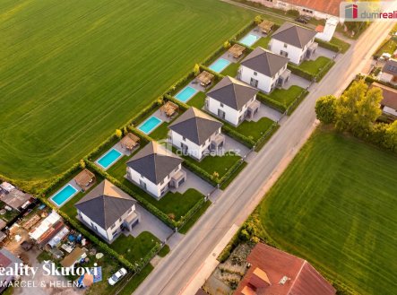 Prodej pozemku pro bydlení, 6 668 m²