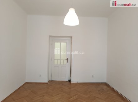 Pronájem bytu, 1+kk, 29 m²