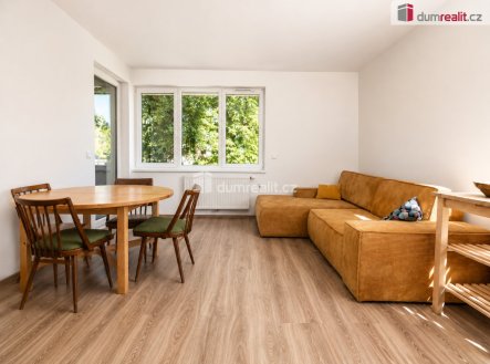 Pronájem bytu, 3+kk, 86 m²