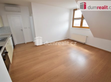 Pronájem bytu, 2+kk, 41 m²