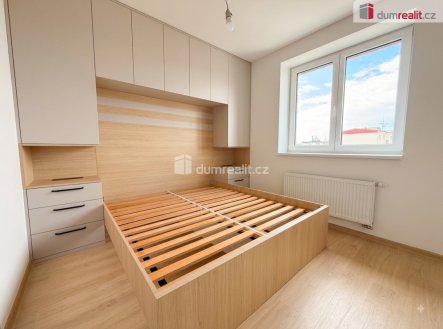 Pronájem bytu, 2+kk, 42 m²