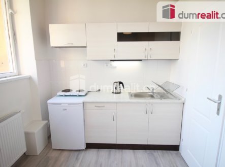Pronájem bytu, 1+kk, 25 m²