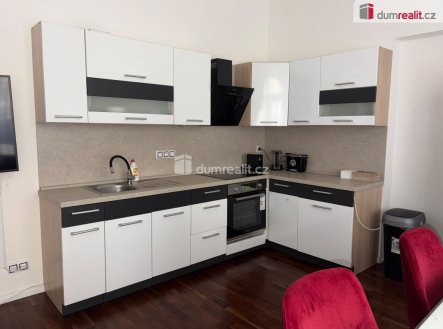 Pronájem bytu, 3+kk, 75 m²