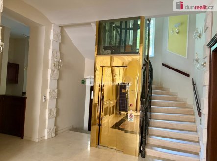 Pronájem bytu, 2+kk, 61 m²
