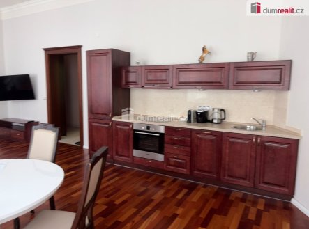 Pronájem bytu, 2+kk, 61 m²