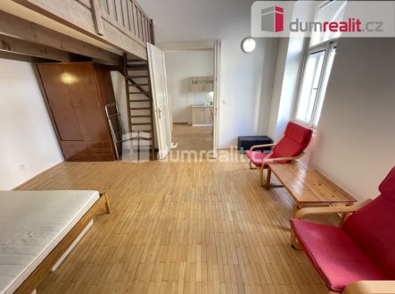 Pronájem bytu, 1+1, 43 m²