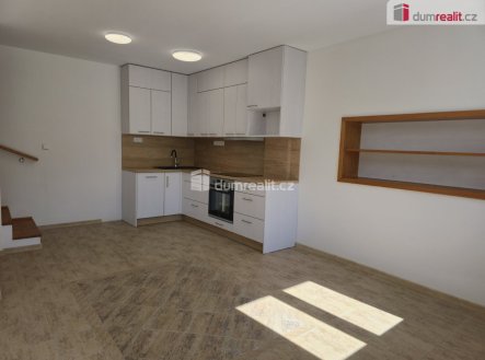 Pronájem bytu, 3+kk, 74 m²