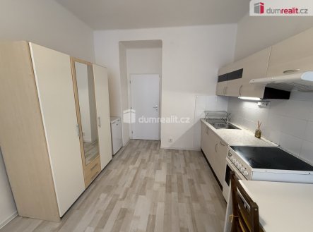 Pronájem bytu, 1+kk, 30 m²
