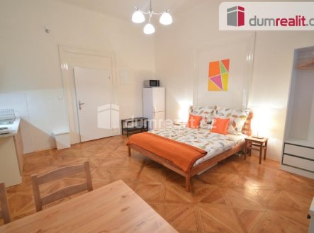 Pronájem bytu, 2+kk, 42 m²