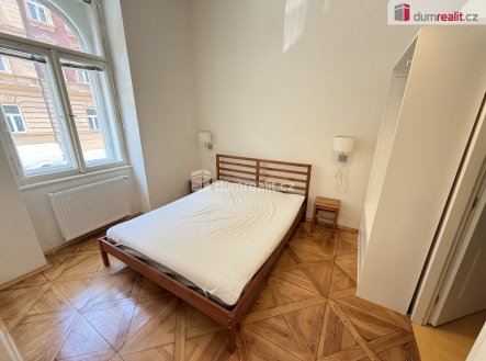 Pronájem bytu, 2+kk, 42 m²