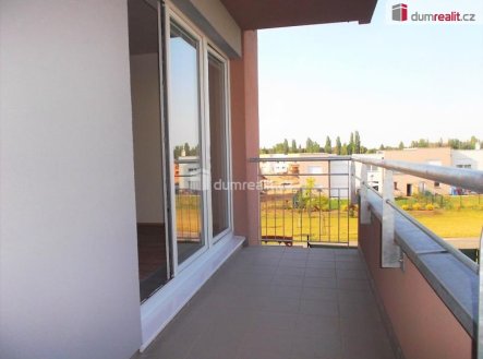 Pronájem bytu, 2+kk, 63 m²