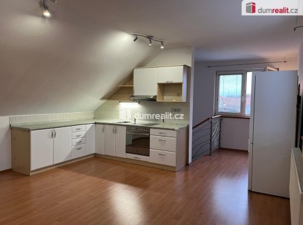 Pronájem bytu, 2+kk, 80 m²