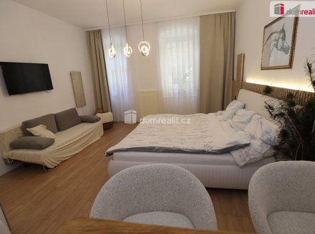 Pronájem bytu, 1+1, 35 m²