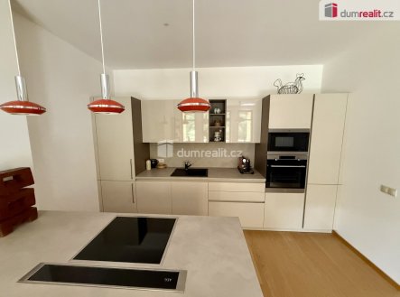Prodej bytu, 4+kk, 143 m²
