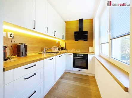 Pronájem bytu, 3+1, 71 m²