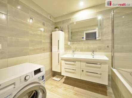 Pronájem bytu, 3+1, 71 m²