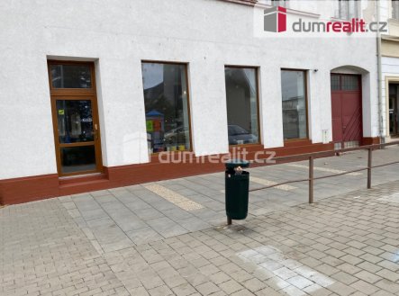 Pronájem obchodní prostory, 160 m²