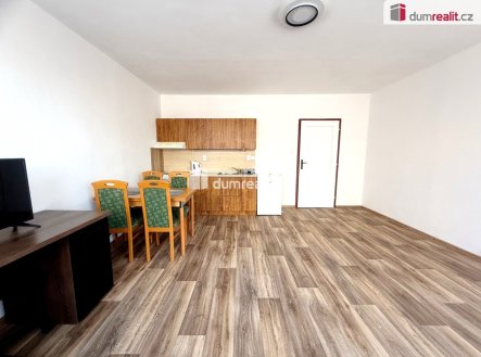 Pronájem bytu, 1+kk, 32 m²