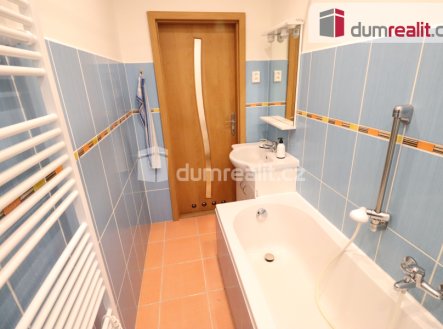 Pronájem bytu, 2+1, 77 m²