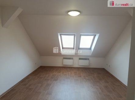 Pronájem bytu, 1+kk, 23 m²
