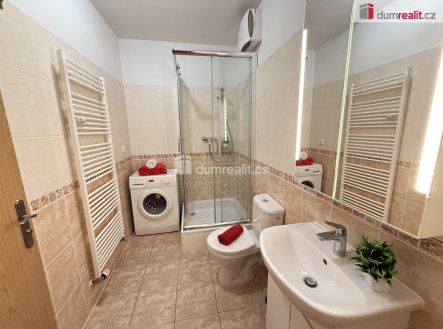 Pronájem bytu, 1+kk, 38 m²