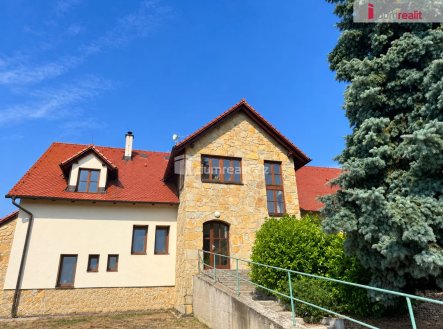 Pronájem komerčního objektu, jiný, 50 m²