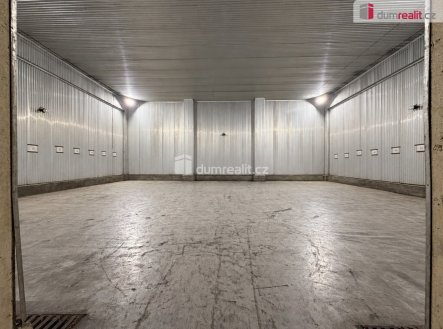 Pronájem komerčního objektu, sklad, 250 m²