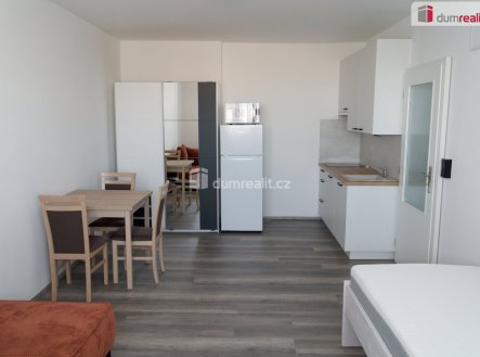 Pronájem bytu, 1+kk, 32 m²
