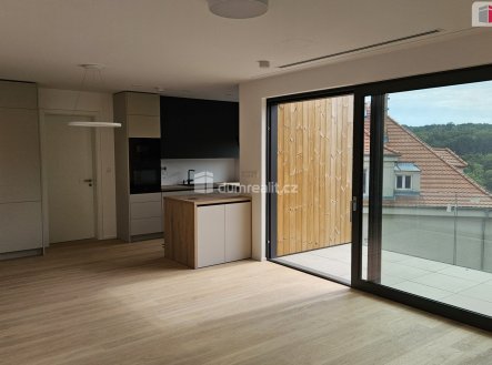 Pronájem bytu, 4+kk, 120 m²