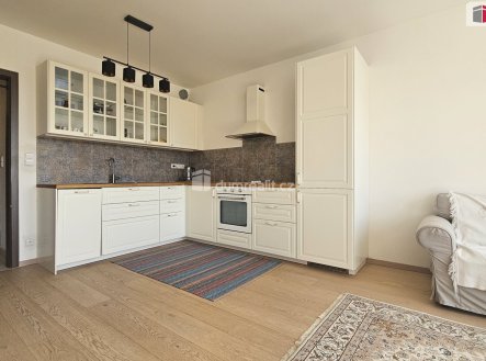 Pronájem bytu, 2+kk, 56 m²