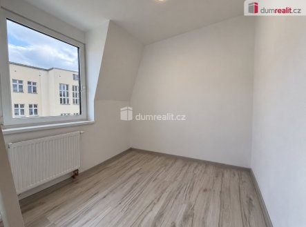 Pronájem bytu, 2+kk, 27 m²