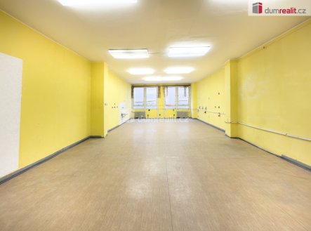 Pronájem obchodní prostory, 75 m²