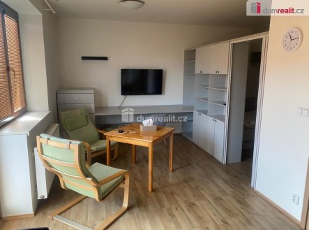 2 | Pronájem bytu, 1+kk, 35 m²