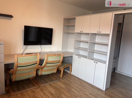 Pronájem bytu, 1+kk, 35 m²