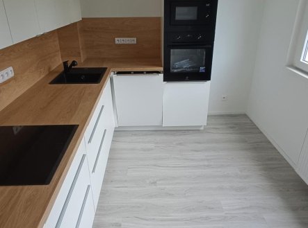 Pronájem bytu, 2+1, 56 m²
